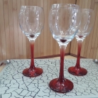 Ta�a para vinho p� vermelho