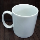 Caneca de porcelana branca